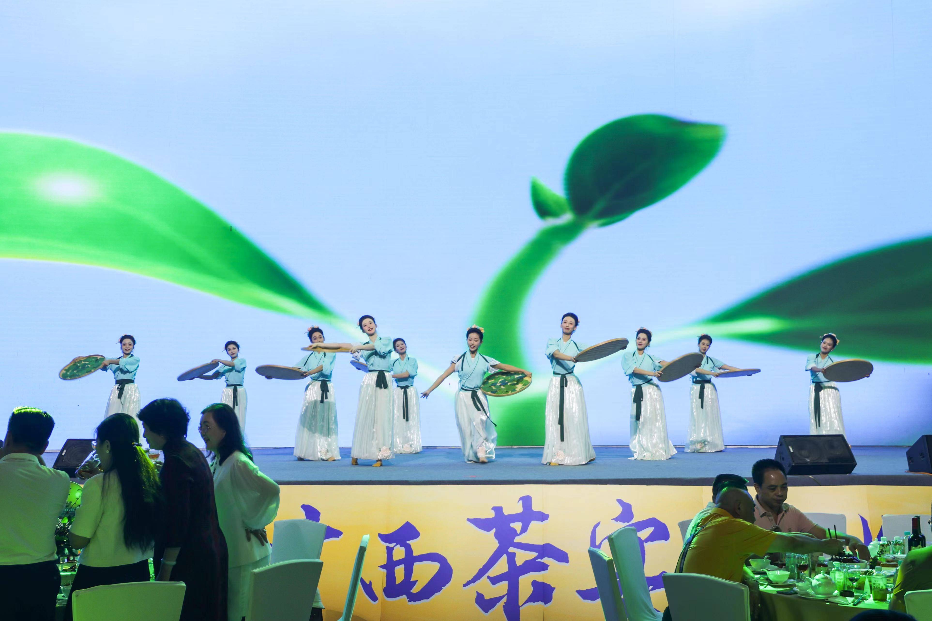 第二届广西茶宴文化节在南宁盛大开启麻将胡了2茶香袅袅 桂韵悠悠——(图2)